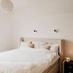 Zonnig Appartement Met Prachtig Uitzicht Op A+Locatie